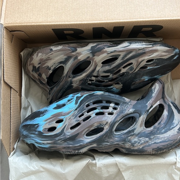 Yeezy foam blue - Picture 3 of 3